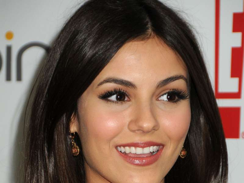 Victoria Justice At Bully Premiere In Los Angeles Wallpaper