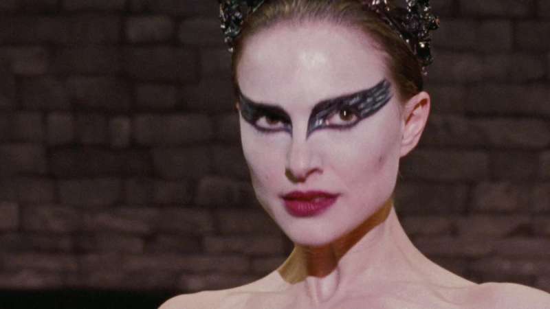 Black Swan Wallpaper