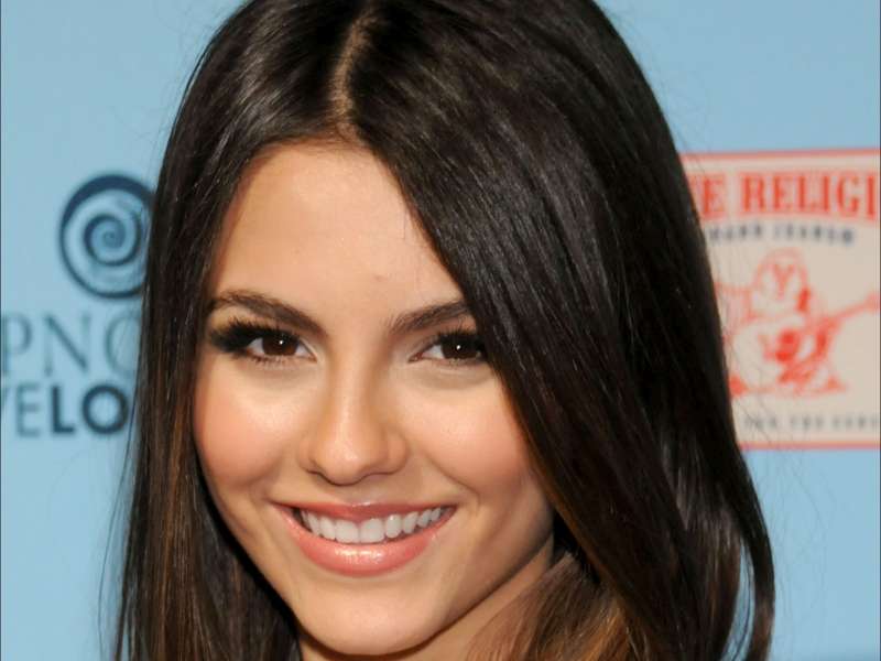 Victoria Justice Wallpaper