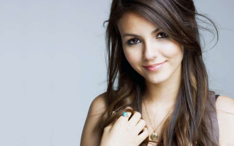 Victoria Justice Wallpaper