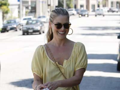 Ali Larter Shopping At Bel Bambino