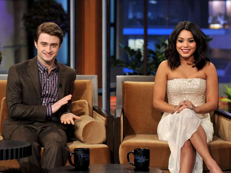 Vanessa Hudgens At Tonight Show With Jay Leno Wallpaper